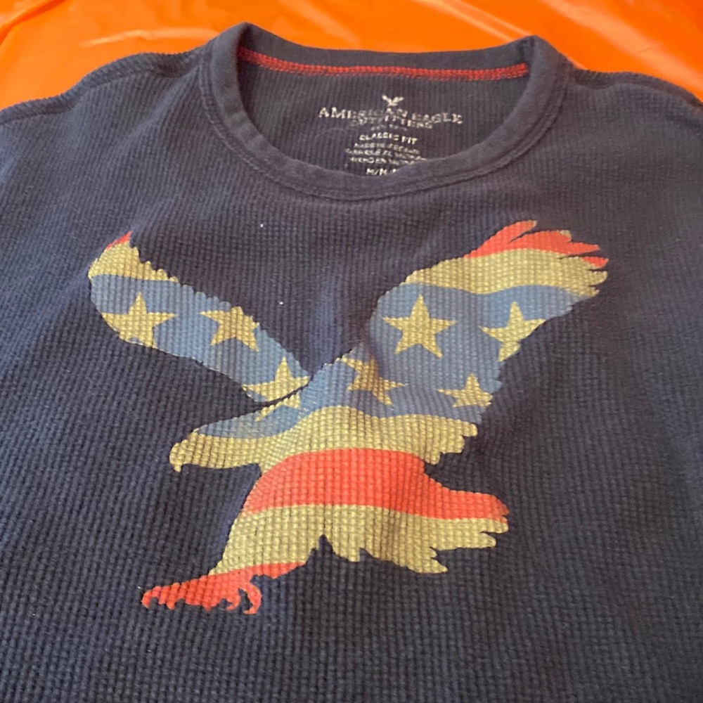American Eagle thermal LS shirt
